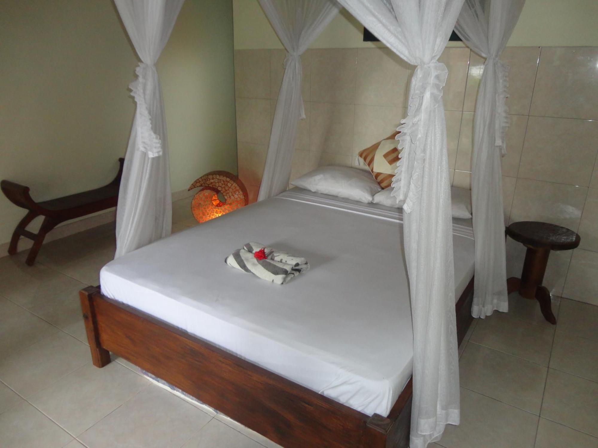 Rumahku Homestay Amed Buitenkant foto